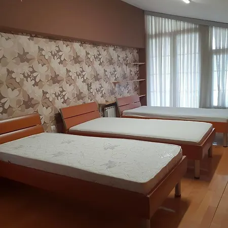 Oda ve Kahvaltı Toneli